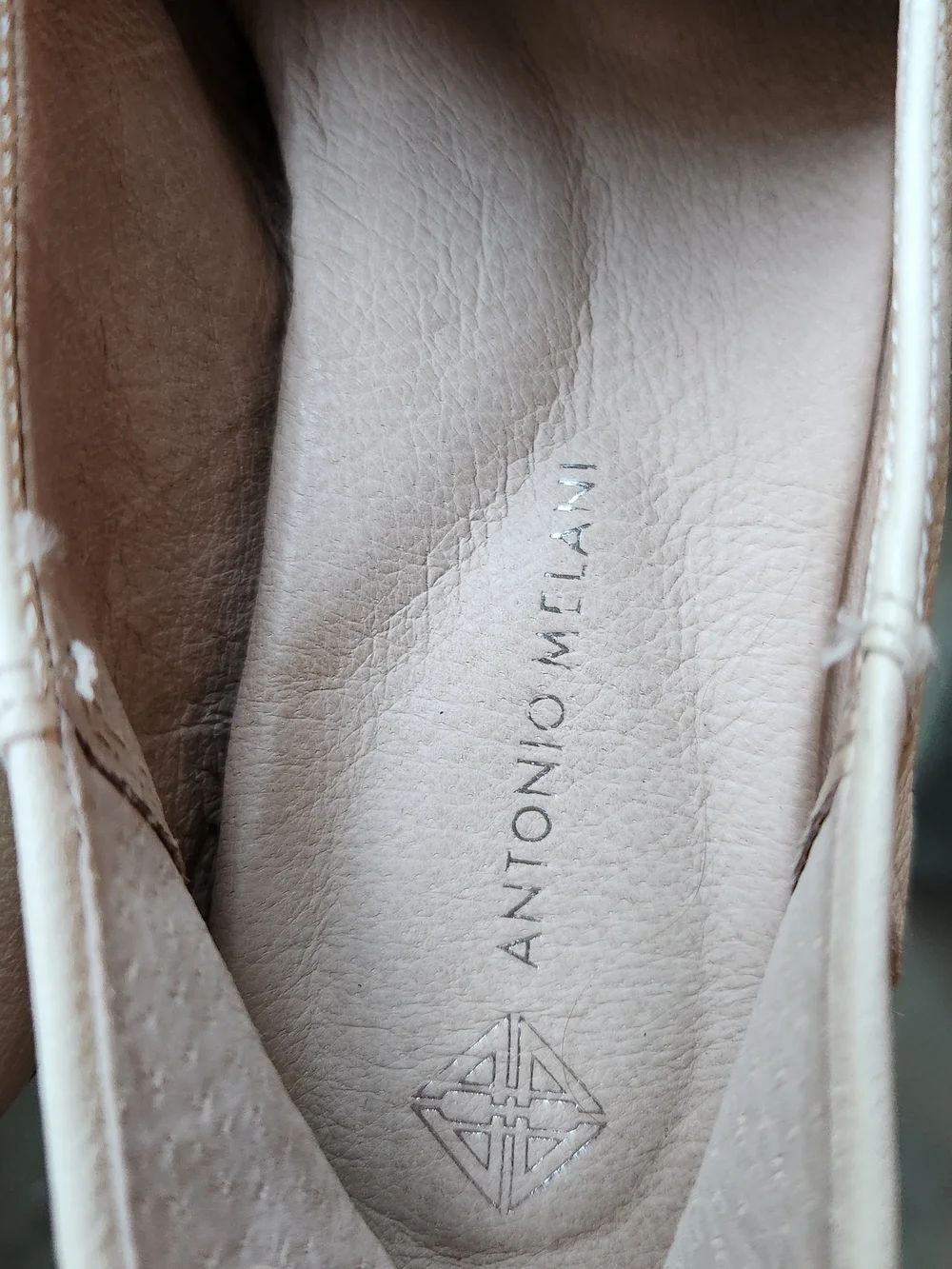 Antonio Melani Fedella Ivory Cream Leather Venetian Slip On Loafers Shoes 6.5
